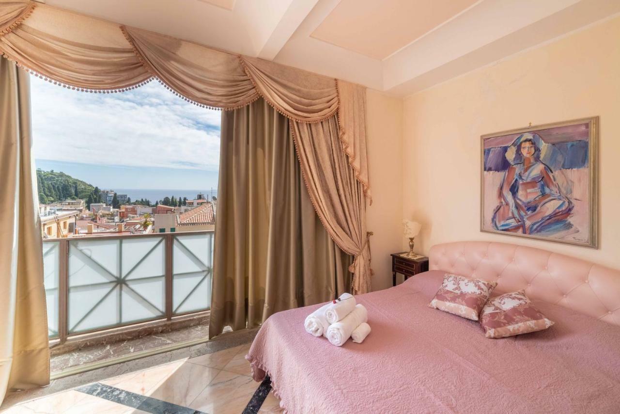 Palazzo Di Ferro Taormina Apartment Exterior photo