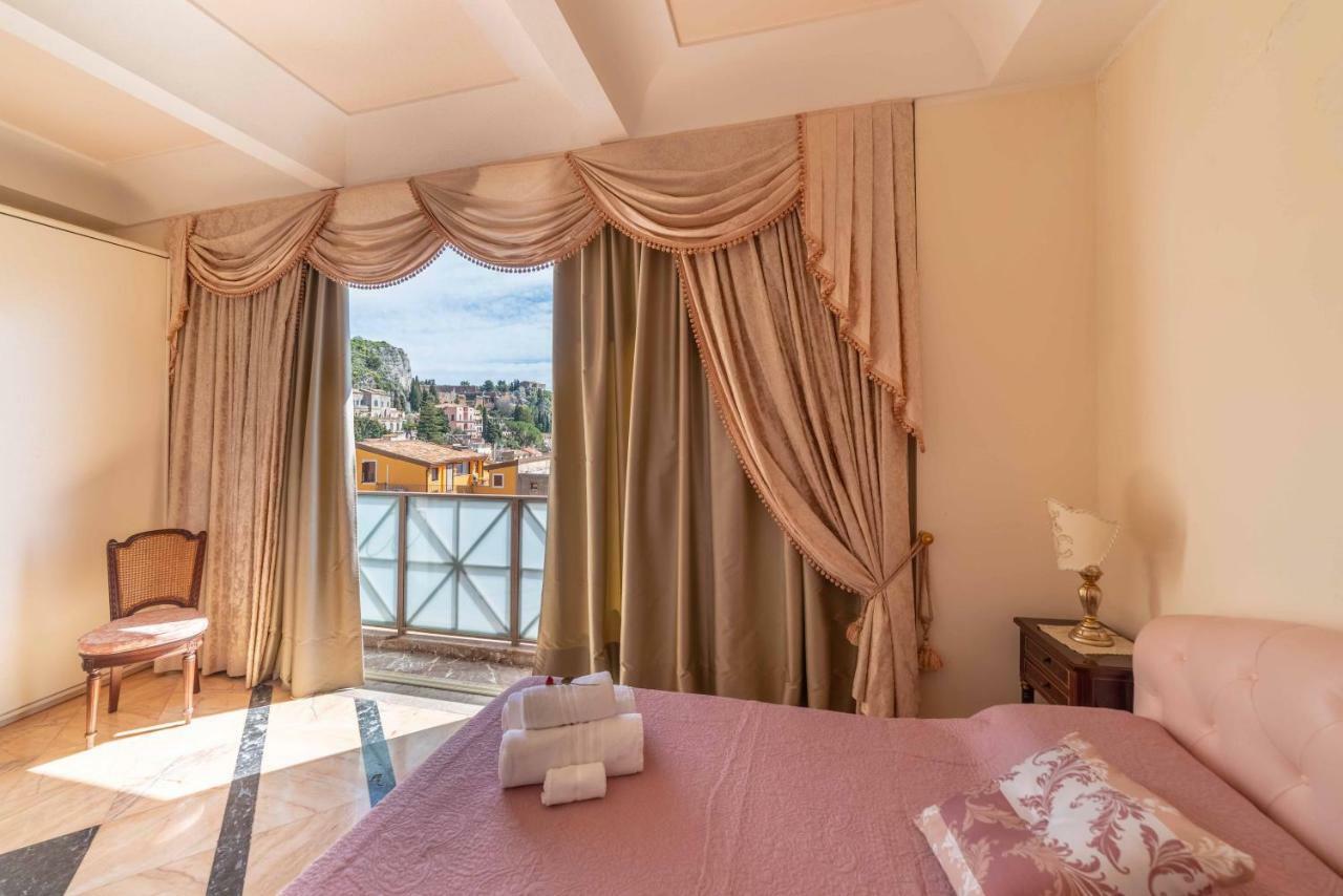 Palazzo Di Ferro Taormina Apartment Exterior photo